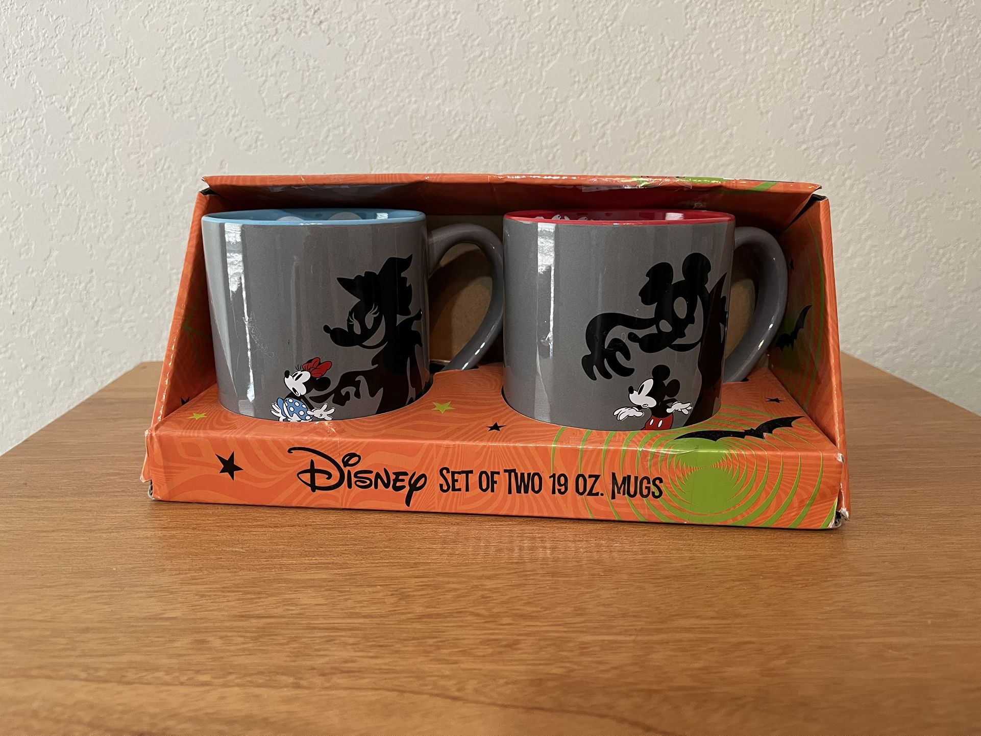 Disney Halloween Mickey and Minnie Mouse Coffee Mug Set Of 2 Spooky Shadow 19 Oz