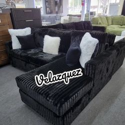 ✅️✅️2 pc black fur like wide welt corduroy sectional sofa with chaise✅️✅️