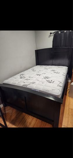 Queen size bed