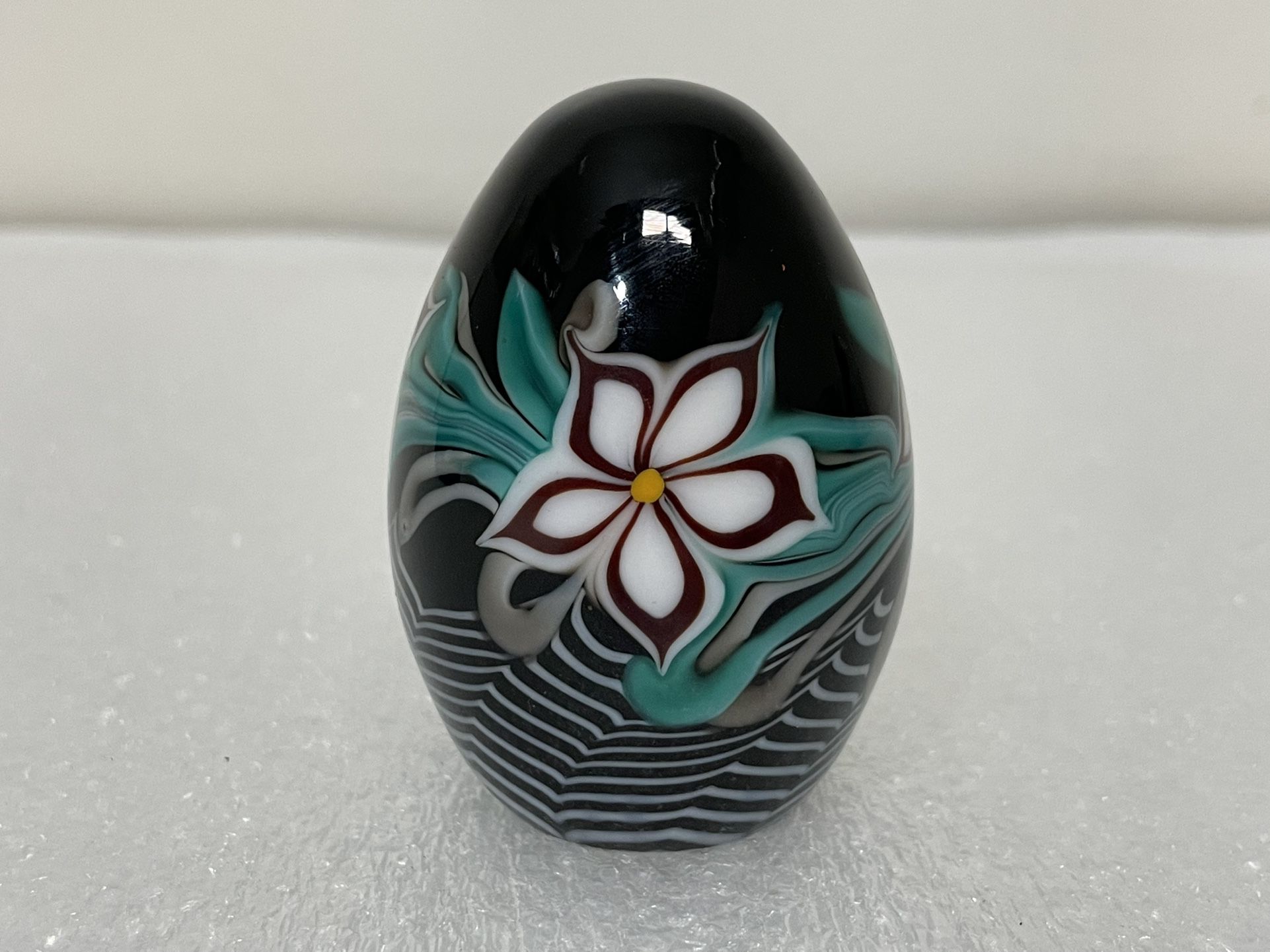 Vintage Grant Randolph Studios Glass Egg Paperweight Groovy ~ Psychedelic Flower