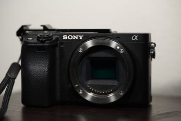 Sony a6400 camera body only