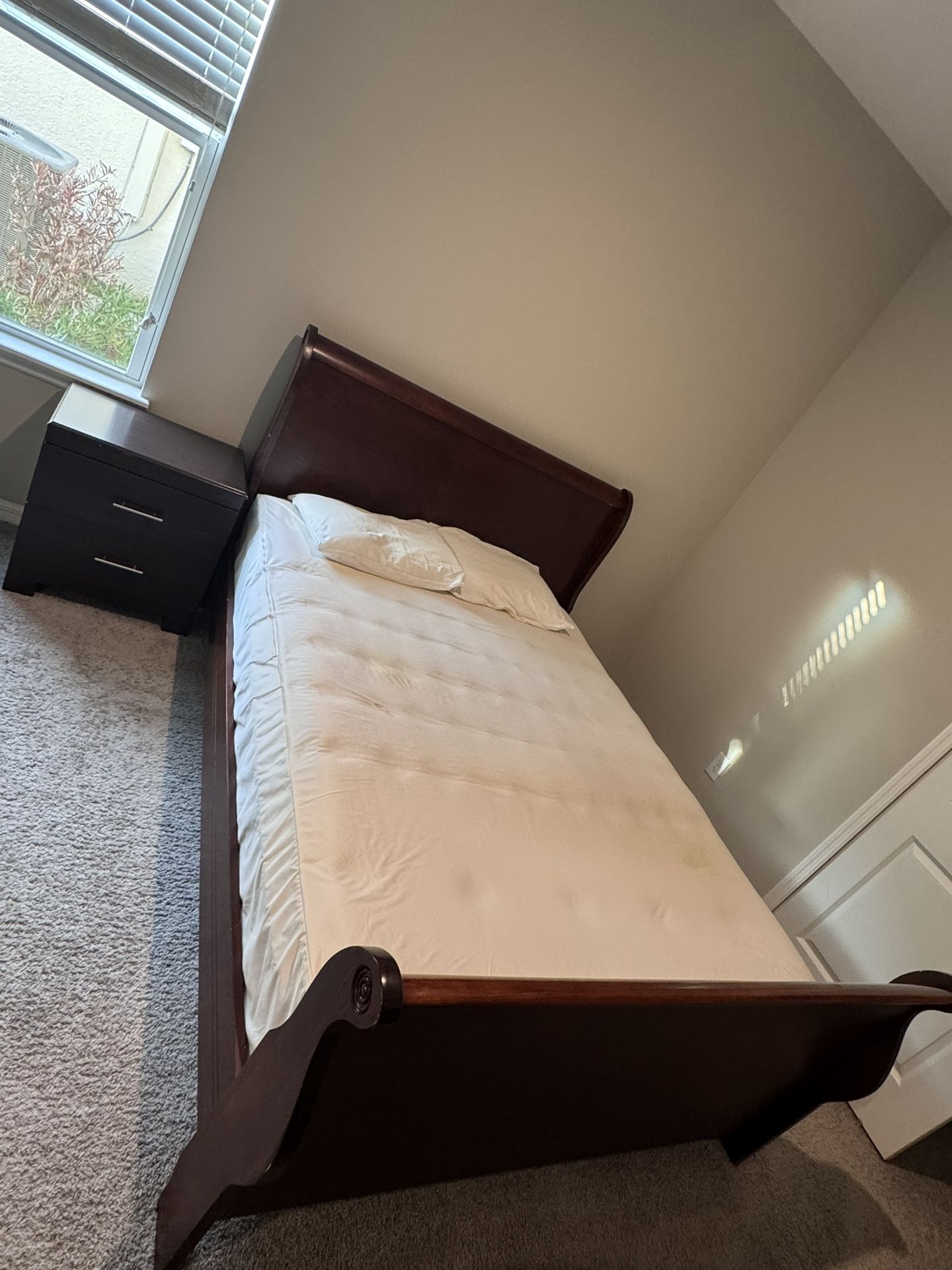 Guest Bedroom Set with Side Table & Queen Mattress
