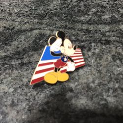Disney Mickey Mouse Collector Pin