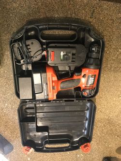 Drill black & decker