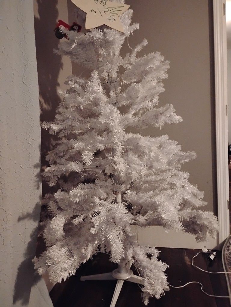 White Christmas Tree