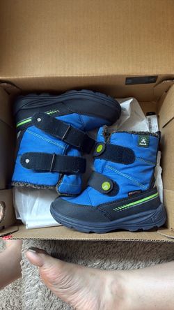 Kamik kids waterproof boots new size 12