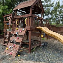 Rainbow NC Playground Set