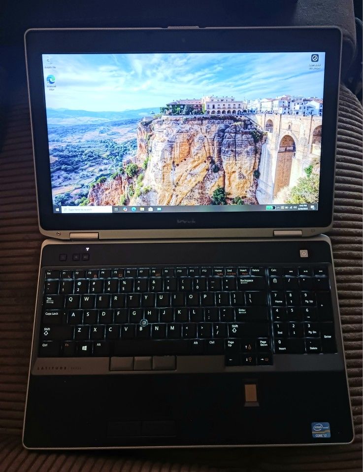 Intel Core i7 Dell Latitude 16" 1080p 16 GB RAM 250 GB SSD Webcam Nvidia DDR5 Graphics Wi-Fi & Bluetooth Wireless Windows Pro 64 Bit OS 