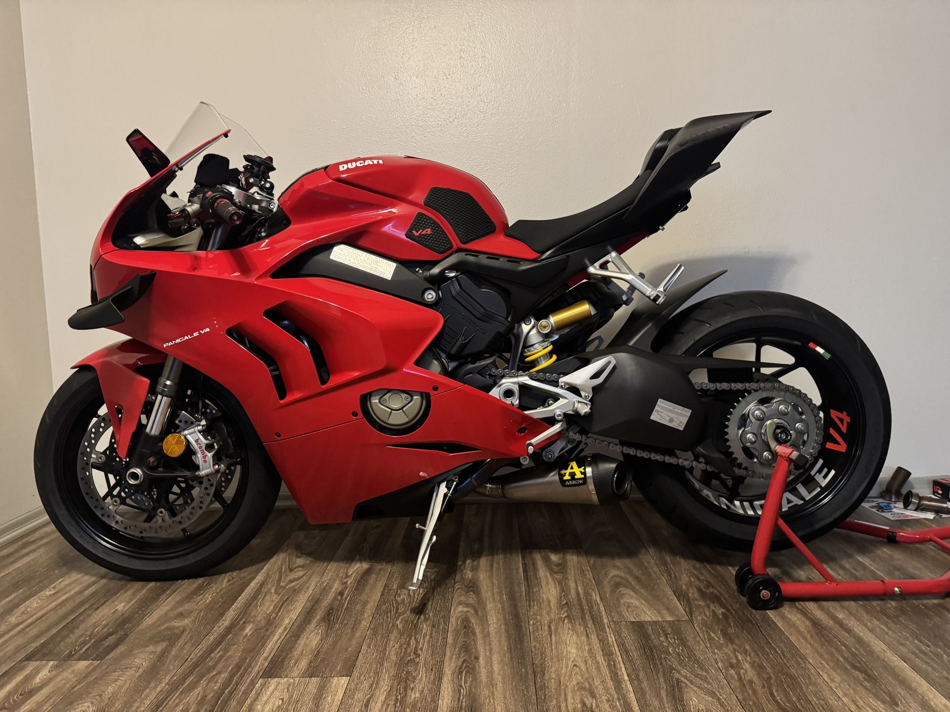 2021 Ducati V4