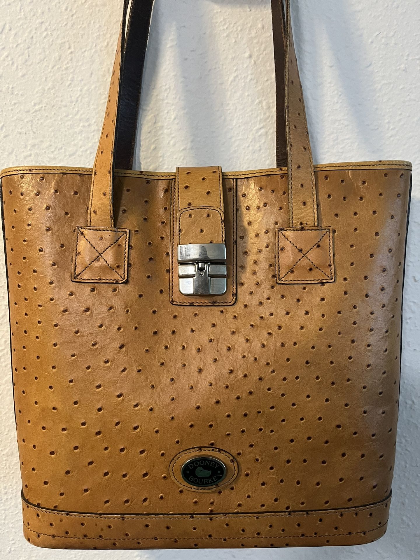 Dooney & Bourke Pebbled Handbag Purse