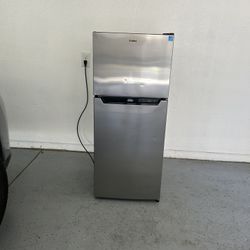 Mini Fridge And Freezer-Danby 