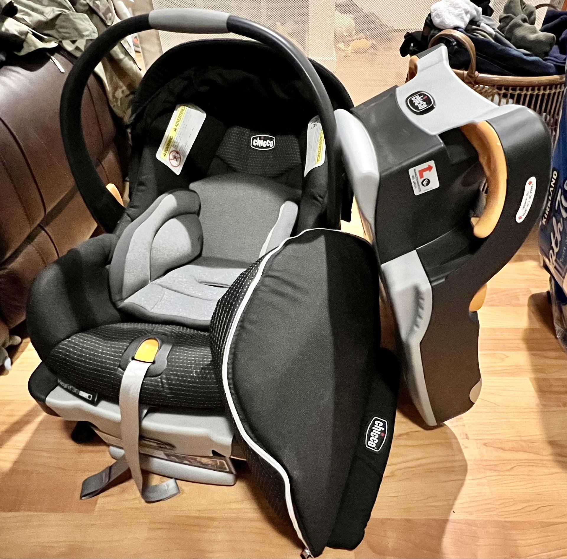 Chicco KeyFit 30 Infant Car Seat Bases for Sale in Honolulu, HI  OfferUp