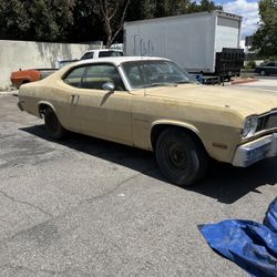 1974 Dodge Gold Duster