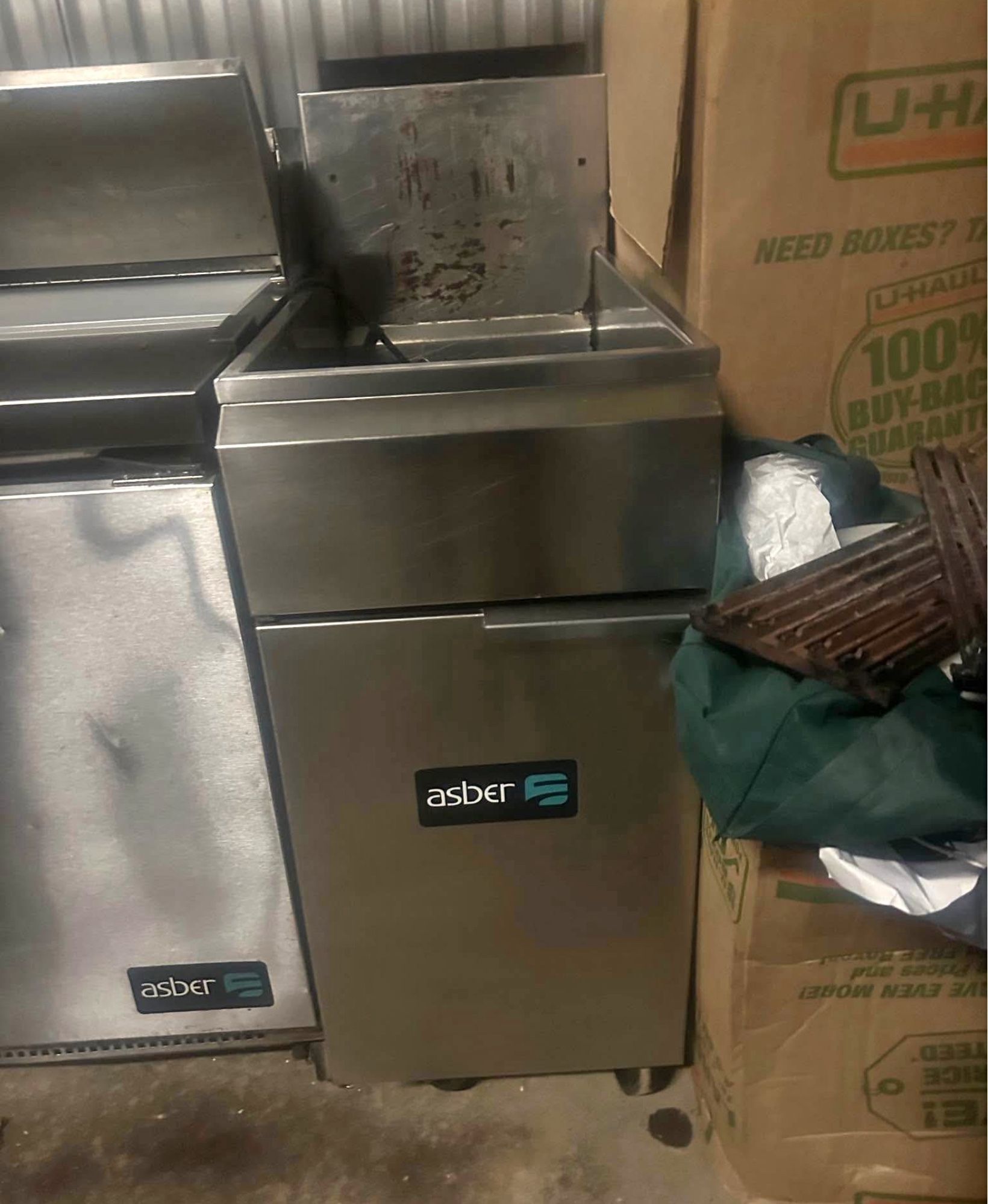 Asber AEF-75S 4 Burner Commercial Deep Fryer – 75 lb Capacity – Restaurant Kitchen Equipment