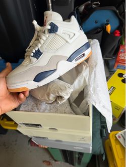 Jordan 4 Nike sb men’s 9