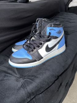 Air Jordan 1 Retro High OG UNC Toe