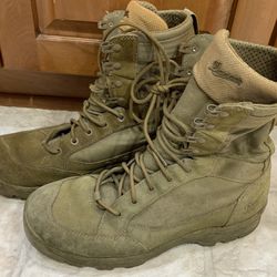 Military Surplus Danner Tanicus Men’s 11.5 Boots 