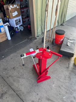 Stark USA tire changer for 4" to 16.5" wheels for cars, motorcycles and trucks.