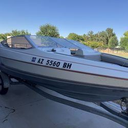 1990 Bayliner Capri