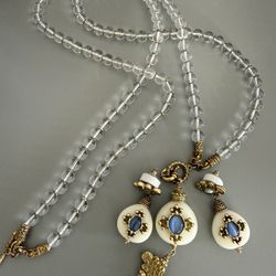 Women’s vintage white jewelry set