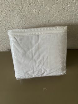 White Bedding Set in Zippered Storage Bag