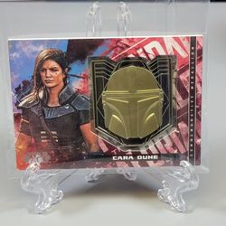 Mandalorian Cara Dune Medallion Card /99