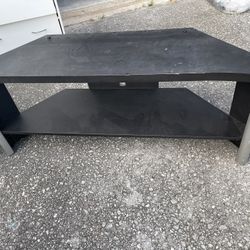 FREE!!!!! Tv Stand