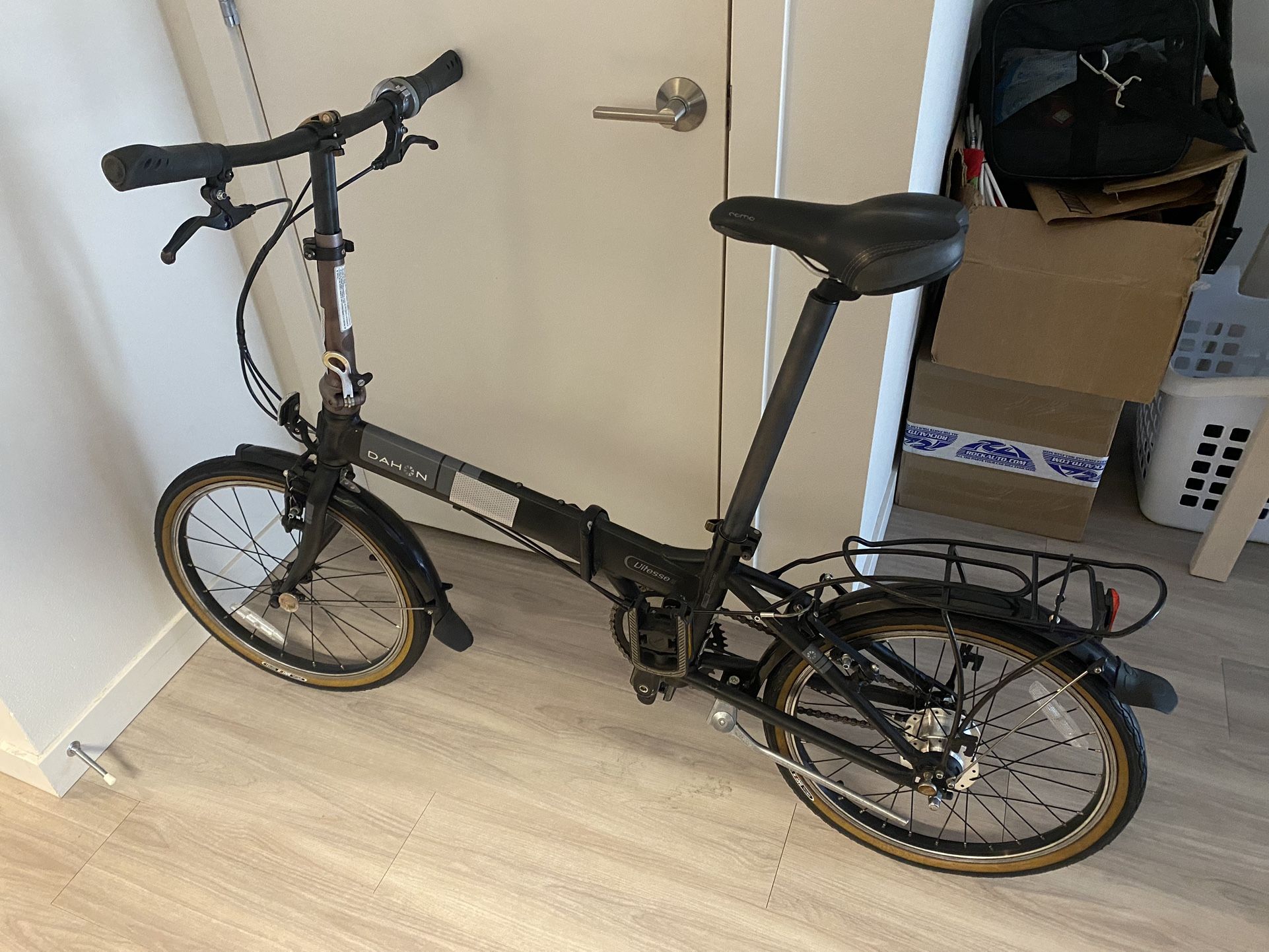 dahon vitesse d7hg folding bike