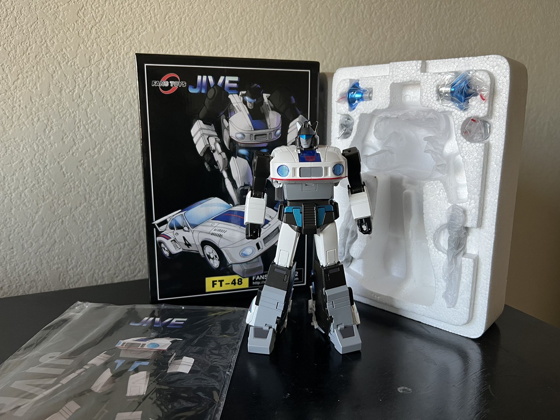 Transformers FT-48 Jive (Jazz) COMPLETE