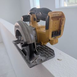 Dewalt skill saw