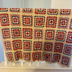 HAND CROCHETED GRANNY SQUARE AFGHAN
