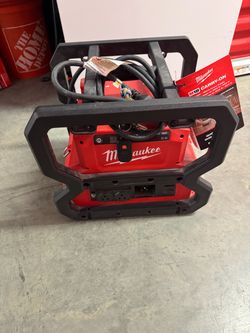 Milwaukee M18 generator inverter