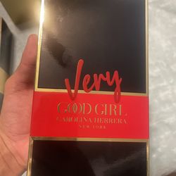 Very Good Girl Perfume
