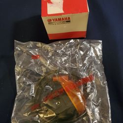 Yamaha Zuma Front Flasher Light