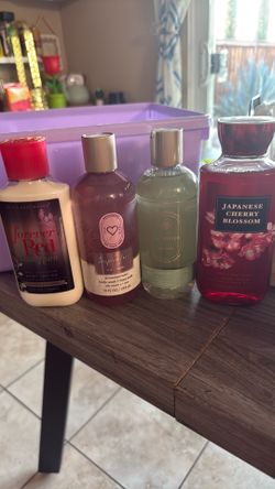 Bath n body 6$ each