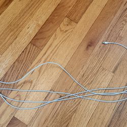 Selling USB-C Lightning cables (2 available) for iPad/iPhone