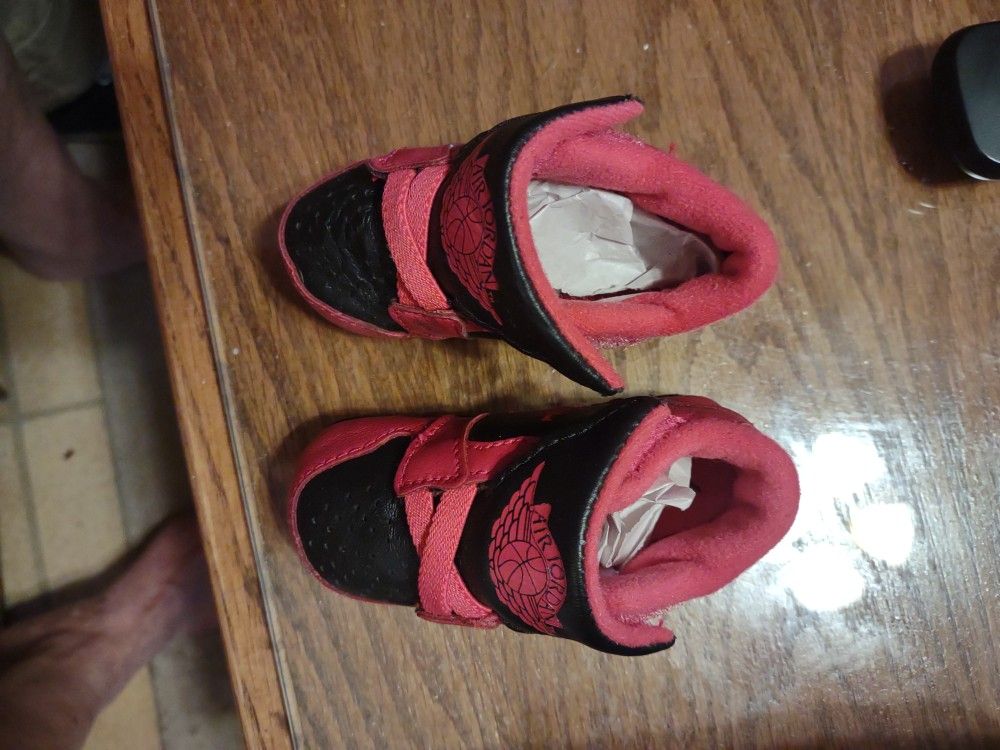 Infant Air Jordans US 2 C 