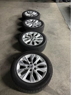 Lexus es300h rims 17inch