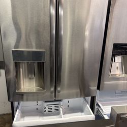 GE French Door Refrigerator 