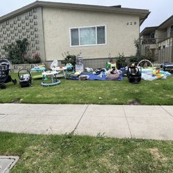 Yard Sale 