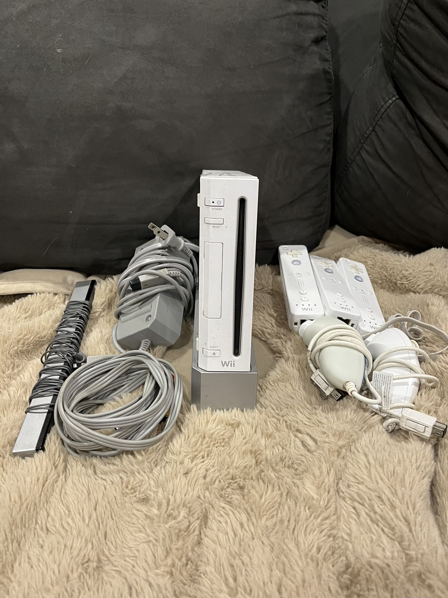 Nintendo Wii Bundle