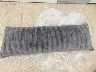 Dcorative pillow