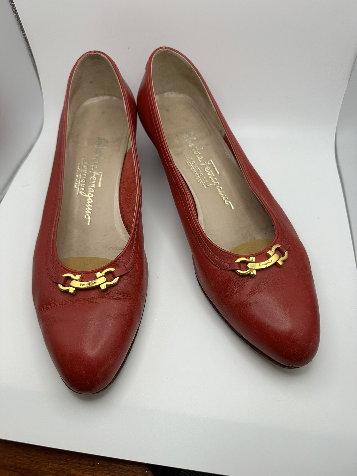 Salvatore Ferragamo Low heel Red Pumps