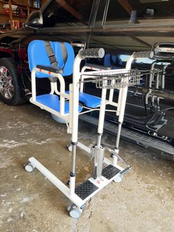 Lift chair for elderly person