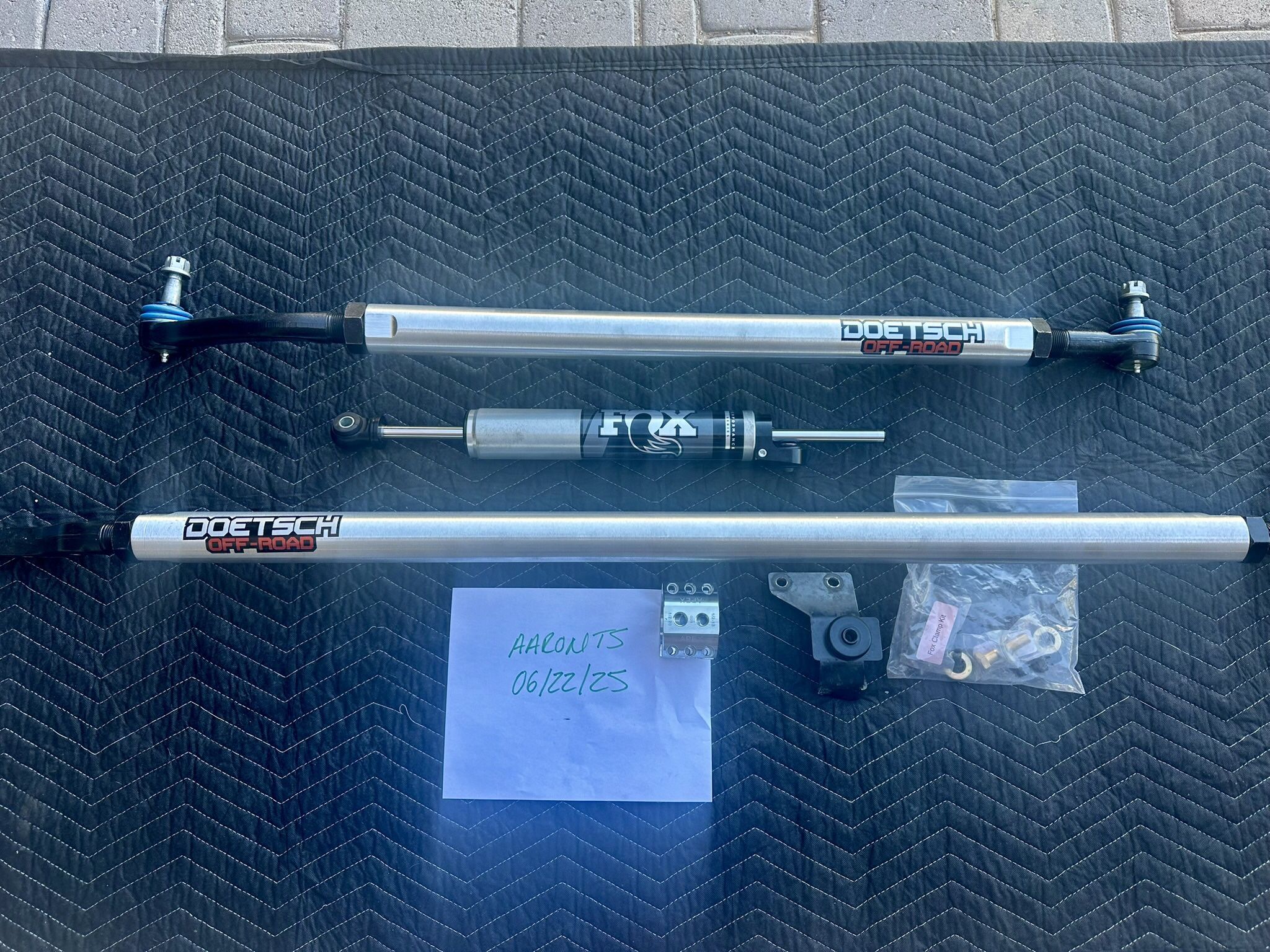 Jeep JL / JT Doetsch Off Road 2.5 Ton Aluminum Drag Link and Tie Rod with Fox Stabilizer and Apex tie Rod mount.
