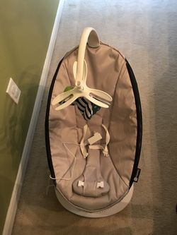 4moms rockaRoo Infant Swing
