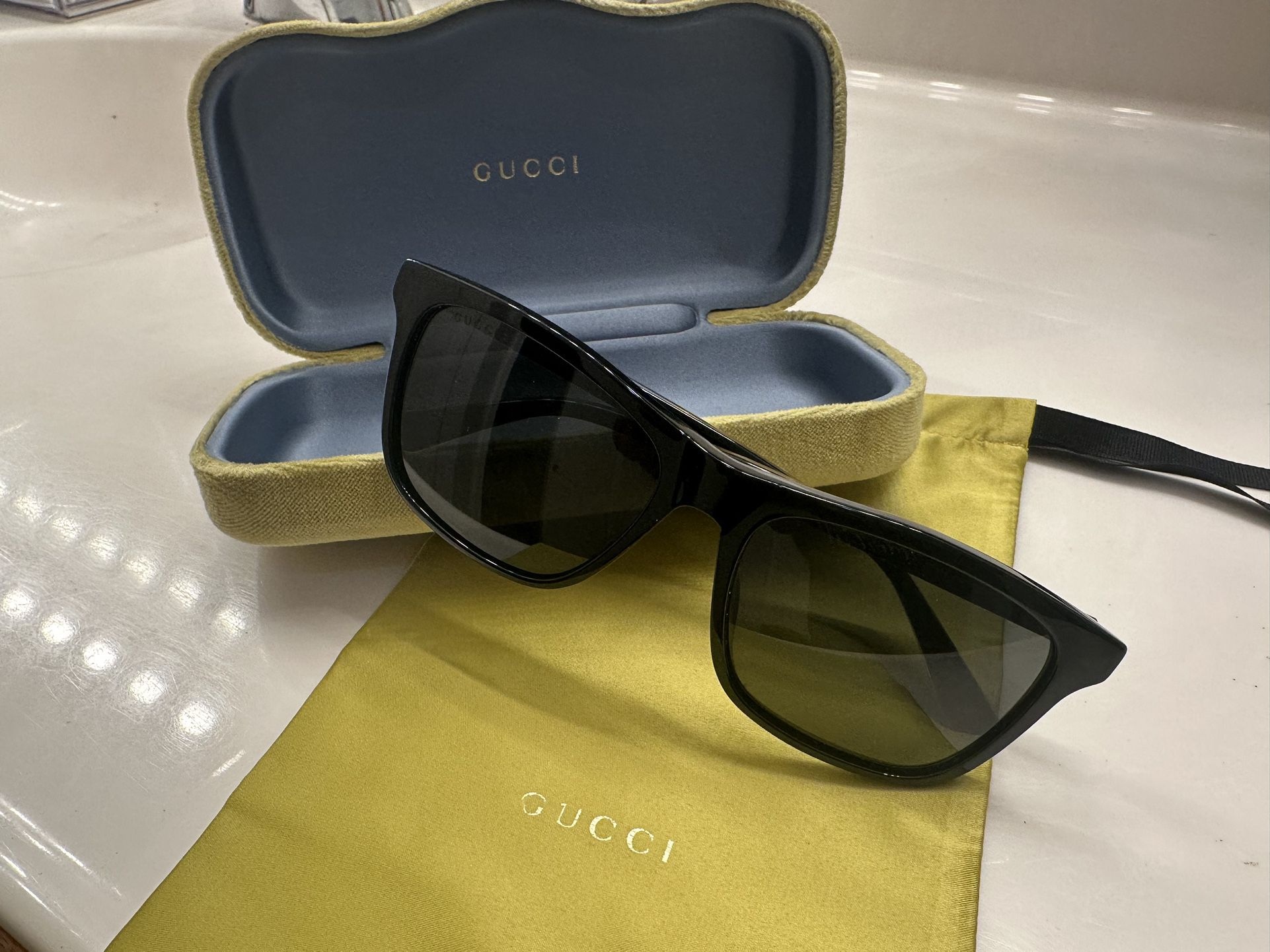 Men’s Gucci Sunglasses 
