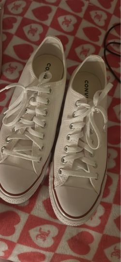 Converse Chuck Taylor Low Top Sneakers