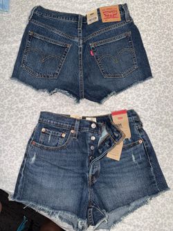 Women Levis short size 26 new
