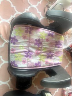 Booster seat with cup holder